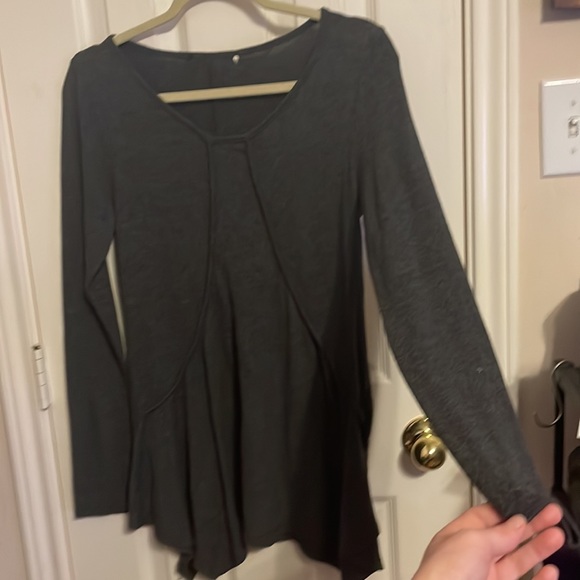 Dark grey flowy blouse - Picture 4 of 4